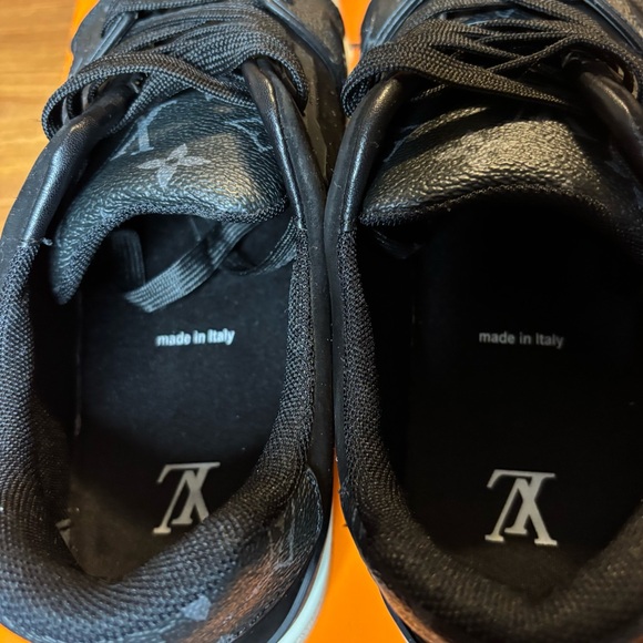 Louis Vuitton LV Trainers - Picture 6 of 7